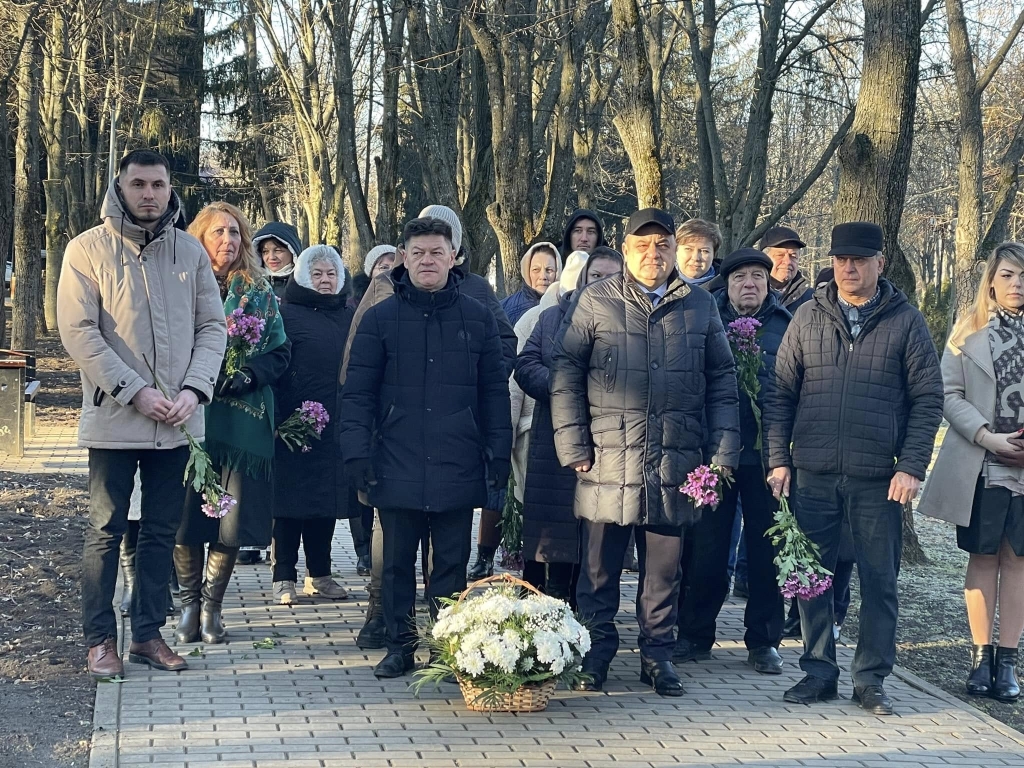 𝐙𝐢𝐮𝐚 𝐂𝐨𝐦𝐞𝐦𝐨𝐫ă𝐫𝐢𝐢 𝐥𝐮𝐢 𝐌𝐢𝐡𝐚𝐢 𝐄𝐦𝐢𝐧𝐞𝐬𝐜𝐮 – 𝐙𝐢𝐮𝐚 𝐍𝐚ț𝐢𝐨𝐧𝐚𝐥ă 𝐚 𝐂𝐮𝐥𝐭𝐮𝐫𝐢𝐢 𝟮𝟬𝟮𝟱